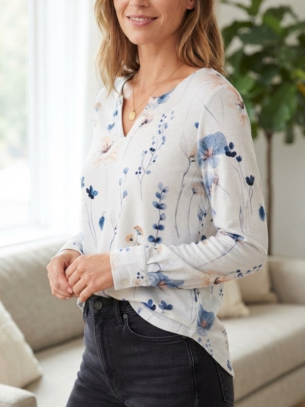Floral Long Sleeve V-Neck Blouse - Soft & Stretchy - Size Large
